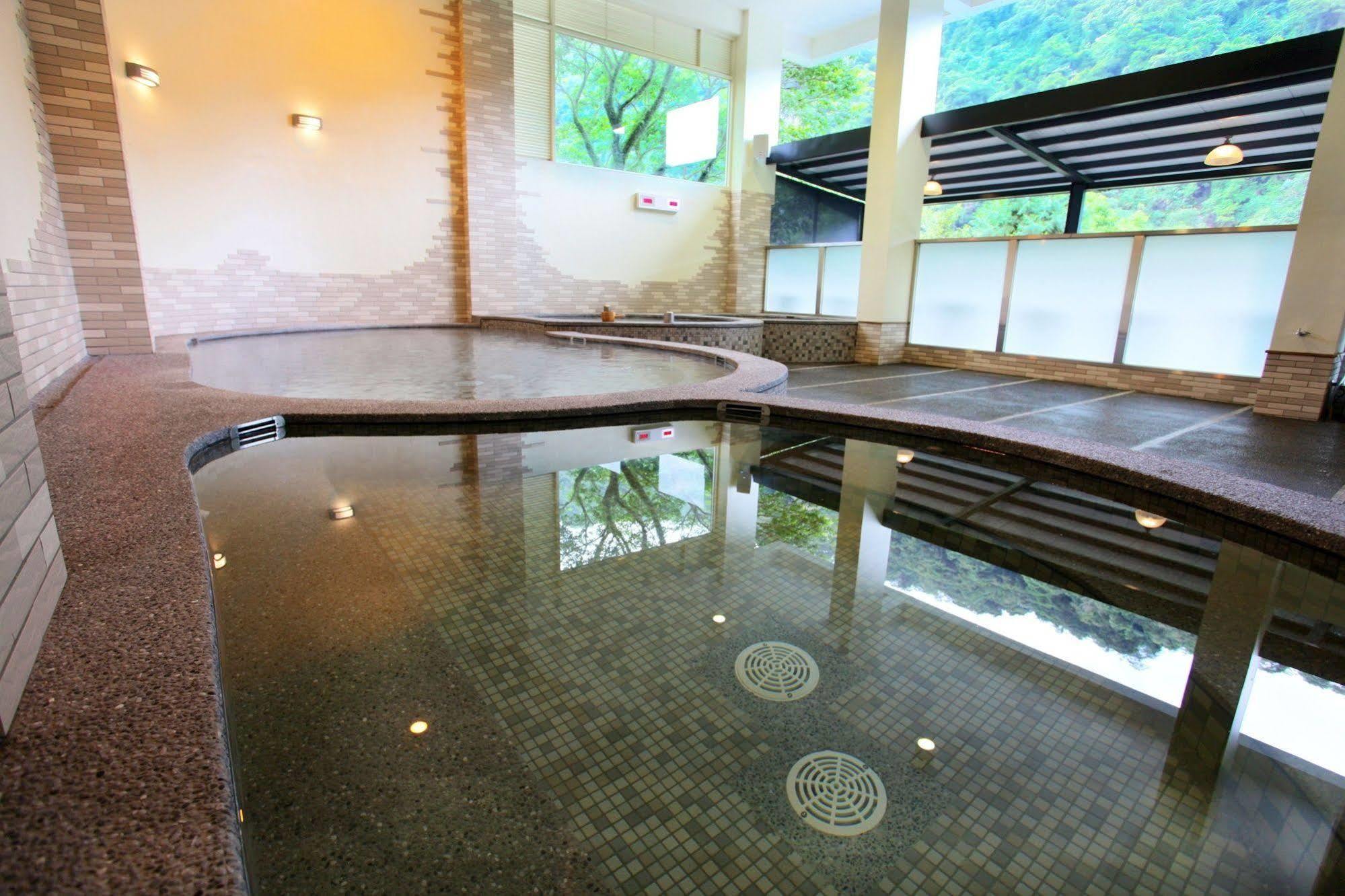 Spring Spa Hotel Wulai Exterior foto